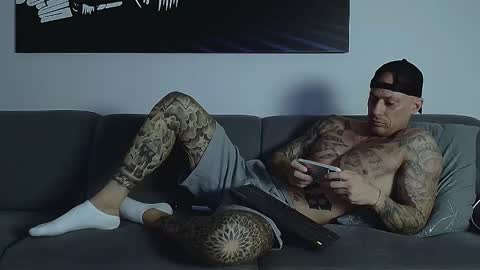 Calvin  online show from 09/16/25, 08:54