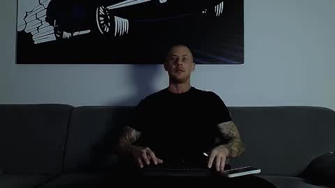 Calvin  online show from 10/19/25, 08:42