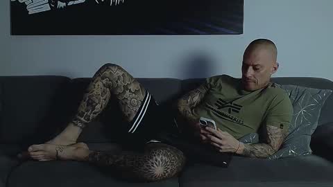 Calvin  online show from 11/10/25, 10:42