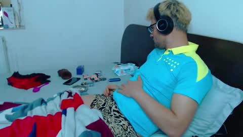 Calvinjohnlad online show from 02/16/25, 08:22