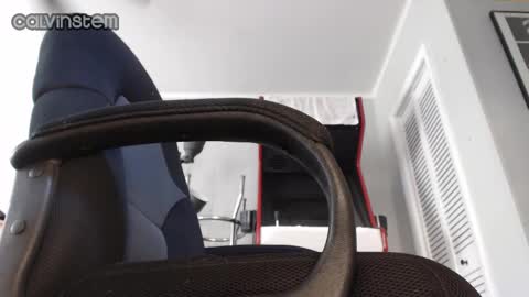 Snapshot of calvinstem chatting on 09/22/25, 03:58 calvinstem online show from 09/22/25, 03:58