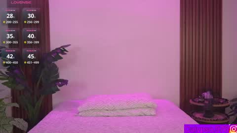 Calypso and Kayla online show from 11/18/25, 12:49