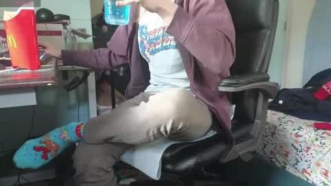 Snapshot of calypsocabal chatting on 12/21/25, 08:49 Calypso online show from 12/21/25, 08:49