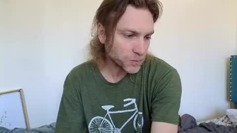 Snapshot of calypsocabal chatting on 06/14/26, 05:59 Calypso online show from 06/14/26, 05:59