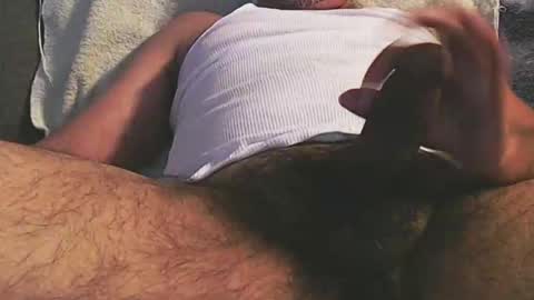 Snapshot of cam2cum2watch chatting on 05/31/26, 04:42 cam2cum2watch online show from 05/31/26, 04:42