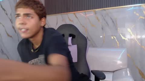 cam_sexyboy online show from 10/01/25, 02:23