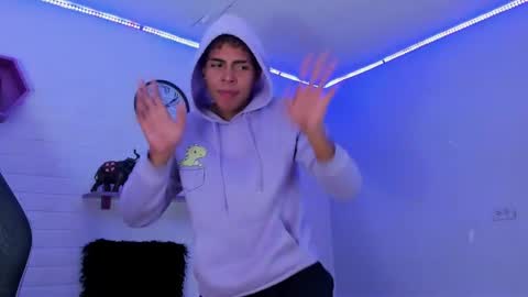 cam_sexyboy online show from 10/19/25, 04:57