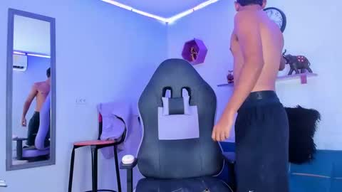 cam_sexyboy online show from 10/27/25, 02:04