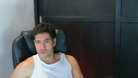 Snapshot of camara110 chatting on 10/03/25, 03:25 camara110 online show from 10/03/25, 03:25