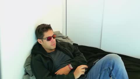 Snapshot of camara110 chatting on 10/29/25, 12:02 camara110 online show from 10/29/25, 12:02