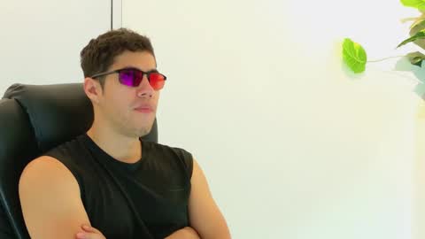 Snapshot of camara110 chatting on 11/02/25, 11:40 camara110 online show from 11/02/25, 11:40