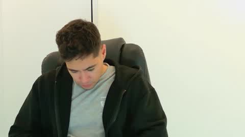 Snapshot of camara110 chatting on 11/11/25, 02:55 camara110 online show from 11/11/25, 02:55