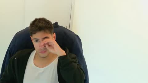 Snapshot of camara110 chatting on 11/16/25, 03:56 camara110 online show from 11/16/25, 03:56