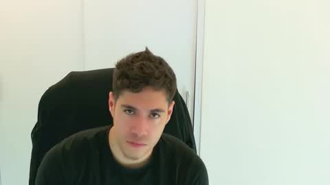 Snapshot of camara110 chatting on 11/25/25, 08:20 camara110 online show from 11/25/25, 08:20