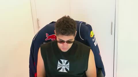 Snapshot of camara110 chatting on 12/04/25, 02:21 camara110 online show from 12/04/25, 02:21