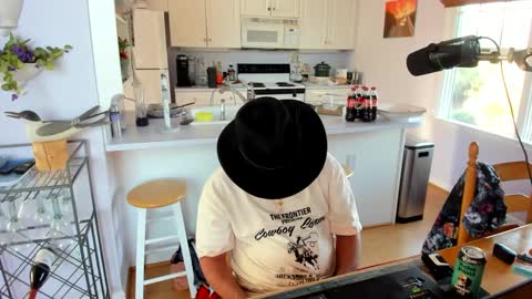 Snapshot of camarant chatting on 10/06/25, 08:50 camarant online show from 10/06/25, 08:50