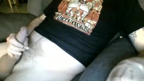 Snapshot of cambot4000 chatting on 12/18/25, 03:34 Cambot4000 online show from 12/18/25, 03:34