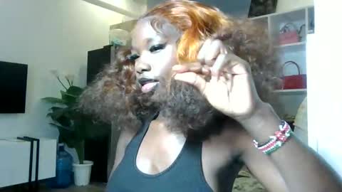 Snapshot of camclit chatting on 11/02/25, 12:07 Princess online show from 11/02/25, 12:07