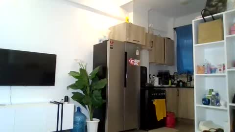 Snapshot of camclit chatting on 11/21/25, 12:37 Princess online show from 11/21/25, 12:37