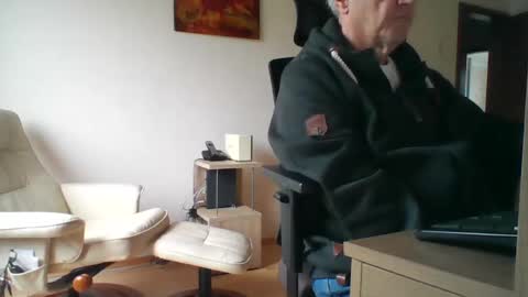 camcologne online show from 01/19/25, 02:59