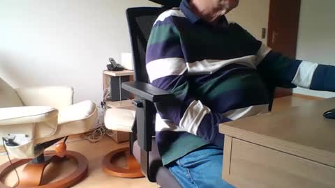 camcologne online show from 10/07/25, 10:01