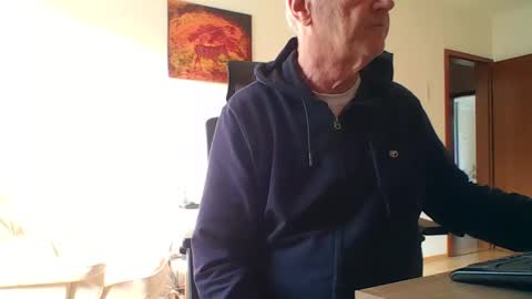 Snapshot of camcologne chatting on 02/17/26, 02:24 camcologne online show from 02/17/26, 02:24