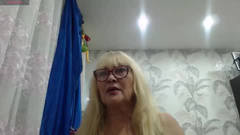 CamDiva1 online show from 11/17/25, 12:55