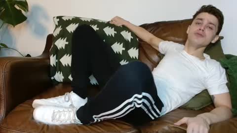 Snapshot of camdoattitude chatting on 12/05/24, 12:44 CamDoAttitude online show from 12/05/24, 12:44