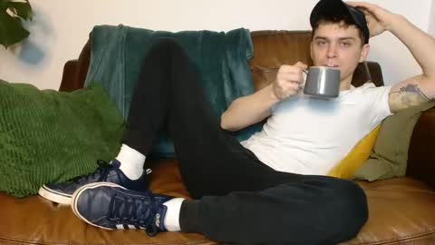 Snapshot of camdoattitude chatting on 12/07/24, 12:13 CamDoAttitude online show from 12/07/24, 12:13