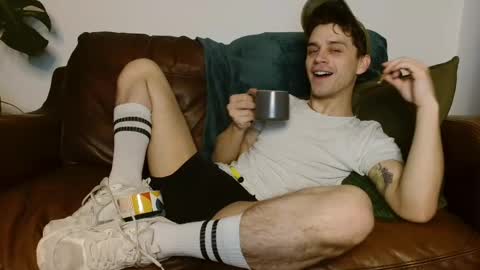 Snapshot of camdoattitude chatting on 12/21/24, 09:25 CamDoAttitude online show from 12/21/24, 09:25