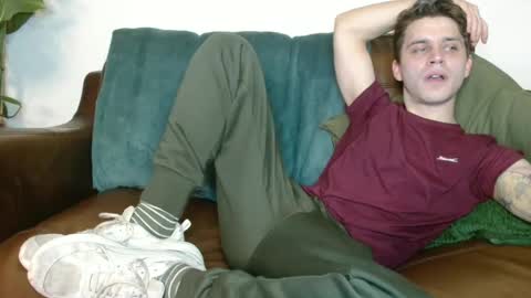 Snapshot of camdoattitude chatting on 12/26/24, 08:42 CamDoAttitude online show from 12/26/24, 08:42