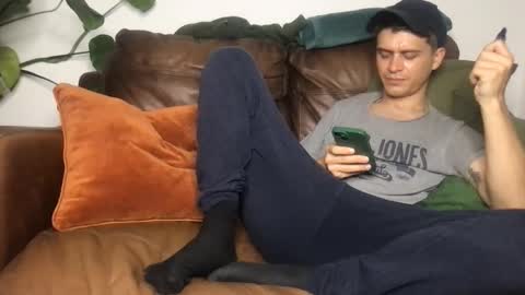 Snapshot of camdoattitude chatting on 10/29/25, 12:40 CamDoAttitude online show from 10/29/25, 12:40