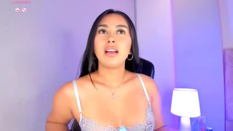 Snapshot of cameliaa_smiith chatting on 02/11/25, 08:48 Camelia Smith online show from 02/11/25, 08:48