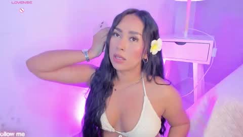 Snapshot of cameliaa_smiith chatting on 11/07/25, 02:55 Camelia Smith online show from 11/07/25, 02:55