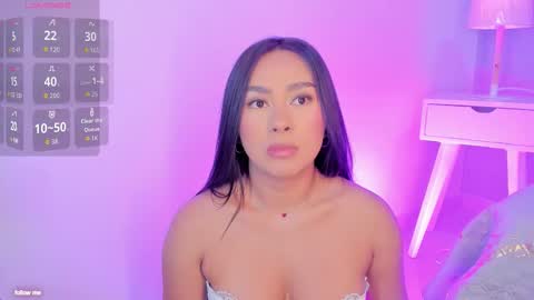 Snapshot of cameliaa_smiith chatting on 11/11/25, 02:33 Camelia Smith online show from 11/11/25, 02:33