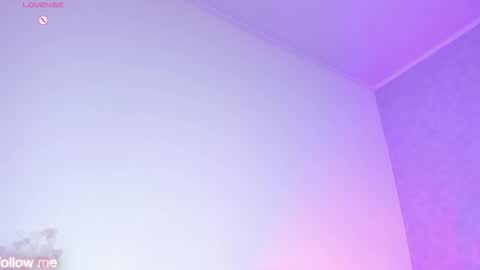 Snapshot of cameliaa_smiith chatting on 11/13/25, 04:22 Camelia Smith online show from 11/13/25, 04:22