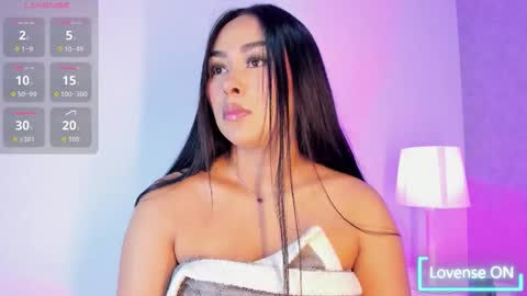 Snapshot of cameliaa_smiith chatting on 11/16/25, 03:23 Camelia Smith online show from 11/16/25, 03:23