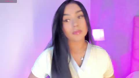 Snapshot of cameliaa_smiith chatting on 06/18/26, 04:13 Camelia Smith online show from 06/18/26, 04:13