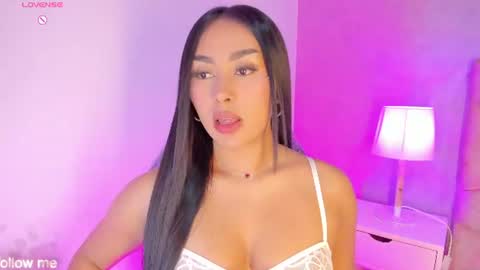 Snapshot of cameliaa_smiith chatting on 07/17/26, 03:46 Camelia Smith online show from 07/17/26, 03:46