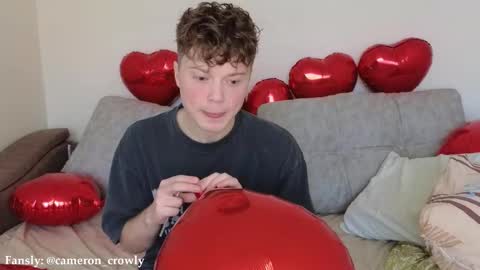 Snapshot of cameron_crowly chatting on 02/13/25, 09:09 Cameron online show from 02/13/25, 09:09