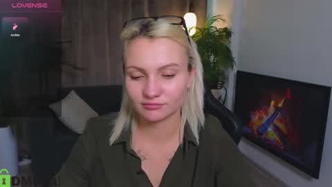 Cameron online show from 10/22/25, 09:20