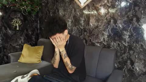 Snapshot of cameron_lux4 chatting on 01/10/26, 12:18 CAMERON online show from 01/10/26, 12:18