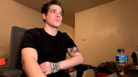 Snapshot of camerondt chatting on 01/02/25, 06:40 camerondt online show from 01/02/25, 06:40