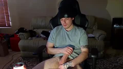 Snapshot of camerondt chatting on 02/12/25, 09:43 camerondt online show from 02/12/25, 09:43