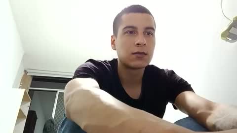 Snapshot of cameronsilverman chatting on 04/14/26, 03:34 cameronsilverman online show from 04/14/26, 03:34