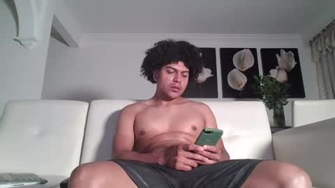 Snapshot of camfaber chatting on 09/27/25, 02:38 Stiven online show from 09/27/25, 02:38