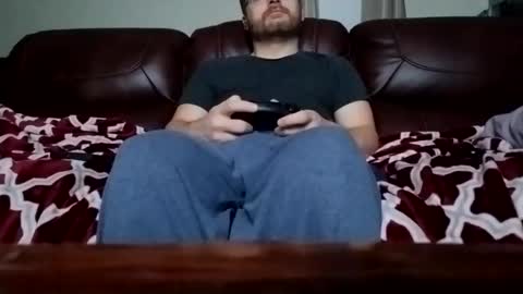 Snapshot of camguy2425 chatting on 01/19/26, 04:38 CamGuy online show from 01/19/26, 04:38