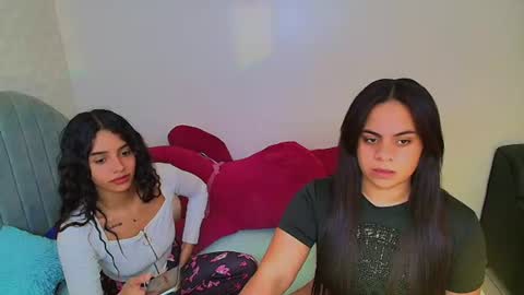 Snapshot of cami_bunnygirlx chatting on 07/15/26, 04:51 CAMI online show from 07/15/26, 04:51