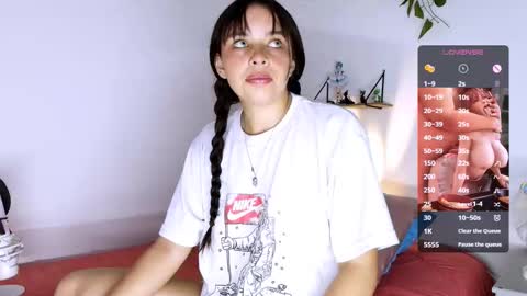 trini-1000 online show from 11/11/25, 09:31