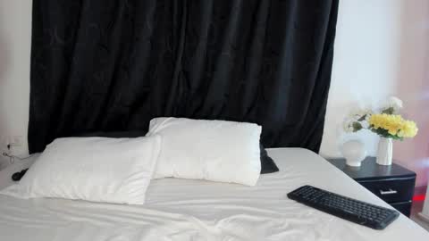 Camila cruz online show from 03/24/26, 08:36